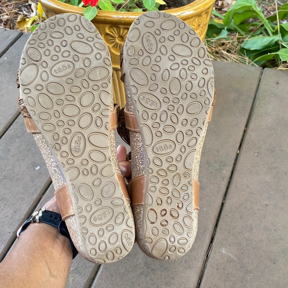 TAOS TRULIE Tan Braided Leather Sandal - Picture 6 of 10